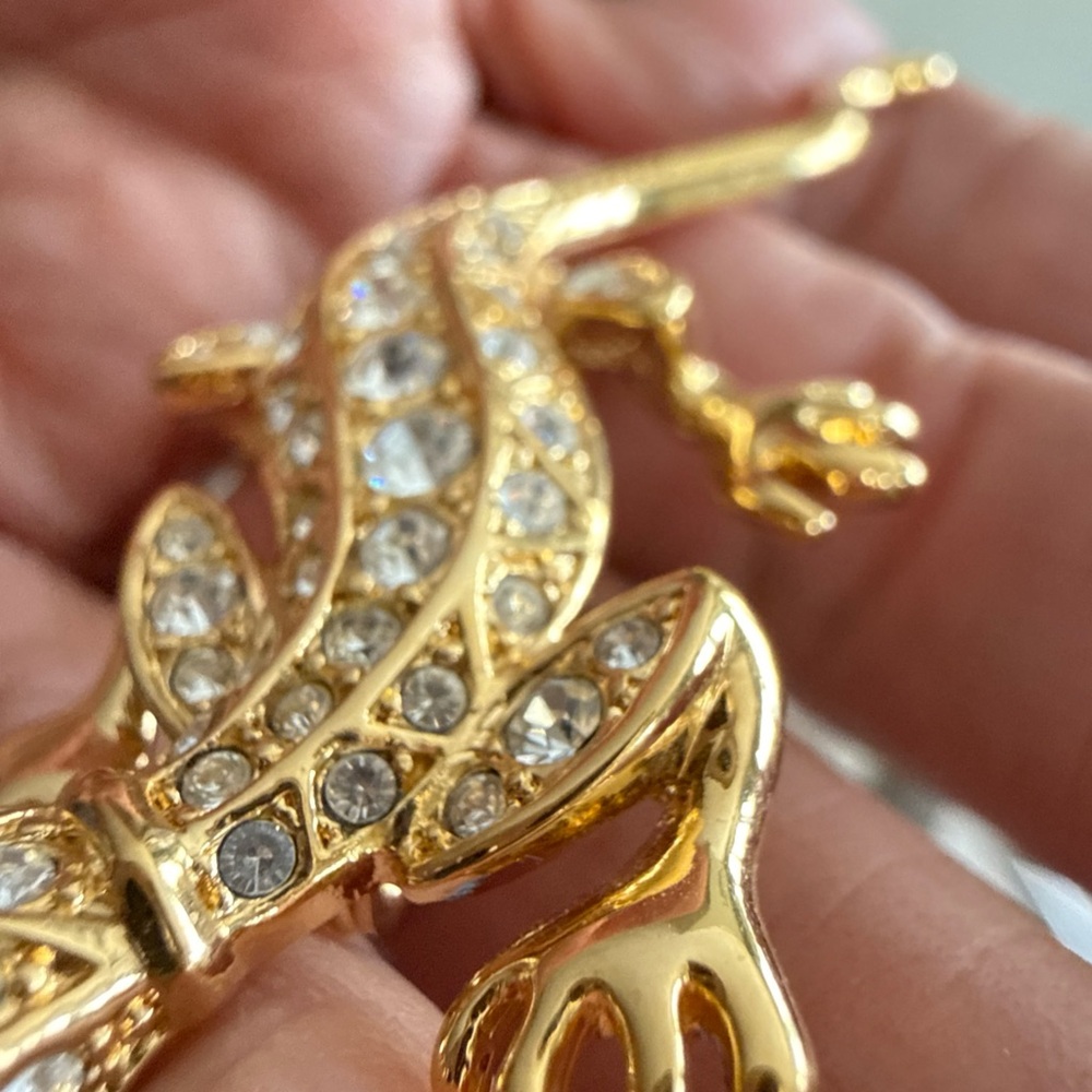 Gold Lizard Pin Rhinestone Jewelry - Picture 3 of 7